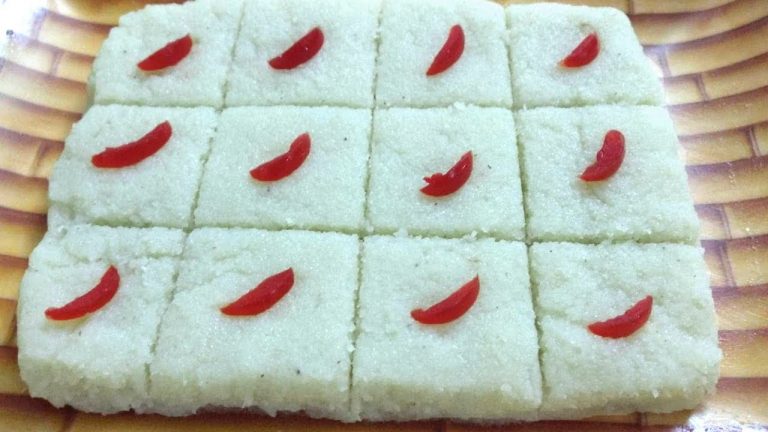 নারিকেলের বরফি