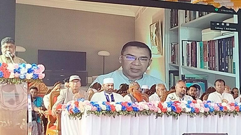 দেশকে এগিয়ে নিতে ঐক্যবদ্ধভাবে ঝাঁপিয়ে পড়তে হবেতারেক রহমান