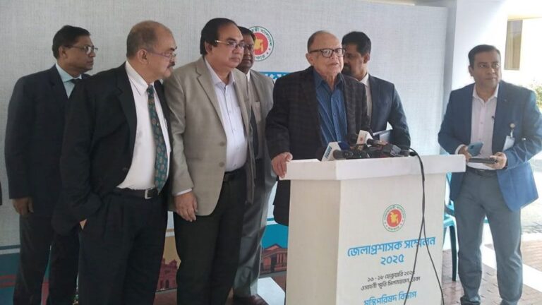 ৩০ টাকা কেজি দরে চাল পাবে ৫০ লাখ পরিবার খাদ্য উপদেষ্টা